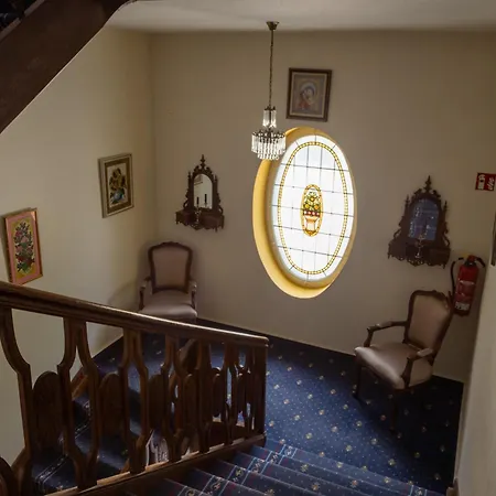 شقة فندقية Weisses Haus 4*