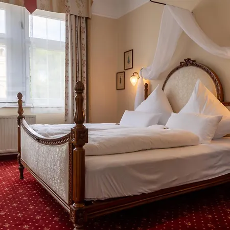 Lägenhetshotell Weisses Haus 4*