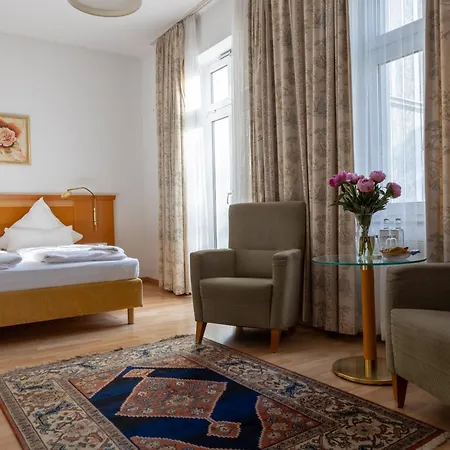 Weisses Haus 4*
