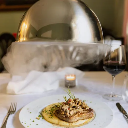 Lägenhetshotell Weisses Haus 4*