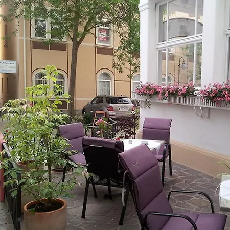 شقة فندقية Weisses Haus 4*