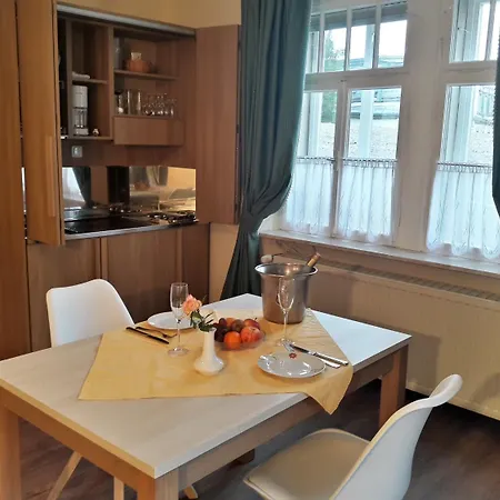 Weisses Haus شقة فندقية 4*