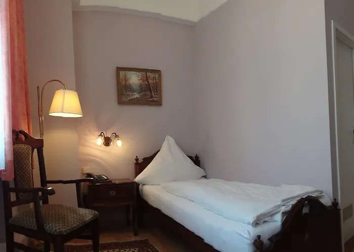 Weisses Haus Aparthotel 4*