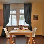 Hotel apartamentowy Weisses Haus 4*