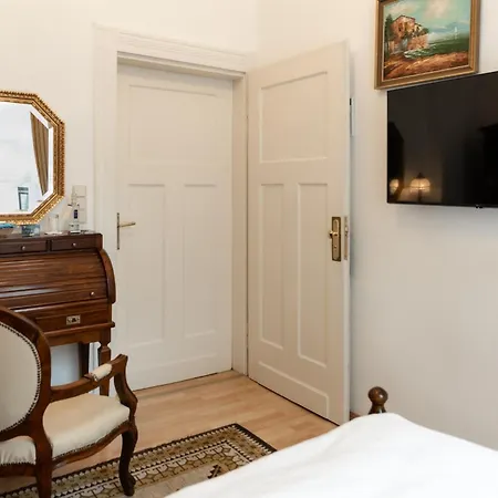 Weisses Haus Aparthotel