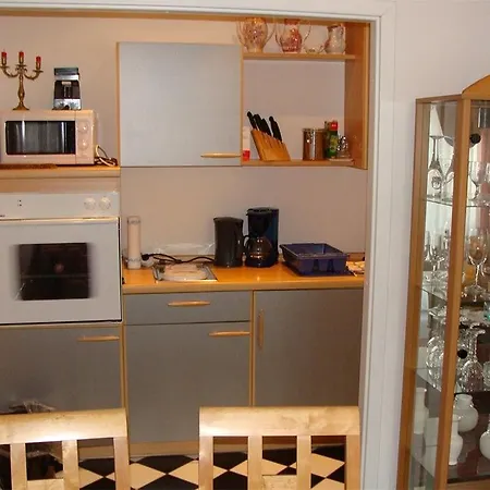 Weisses Haus Aparthotel 4*