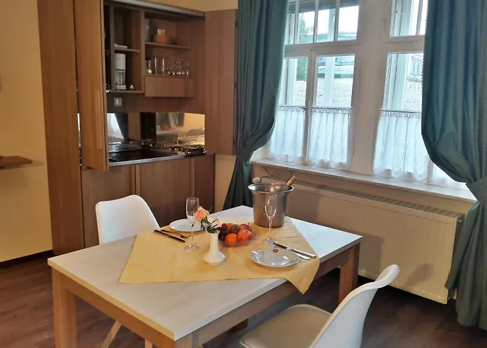 Weisses Haus Apart Otel 4*